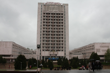 В Казахстане две тысячи студентов получили гранты