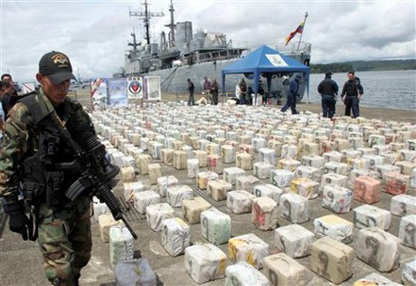 Полиция Колумбии изъяла более трех тонн кокаина