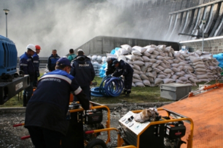 2 500 специалистов восстановят Саяно-Шушенскую ГЭС