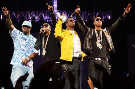 Исполнители хип-хопа потеряли 40 процентов прибыли