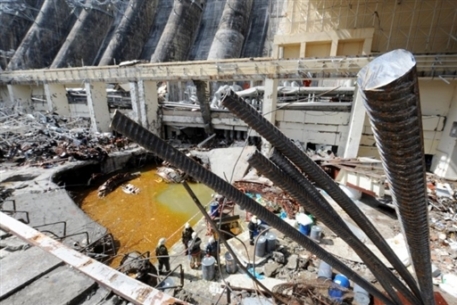 Спасатели нашли тела еще семерых погибших на Саяно-Шушенской ГЭС
