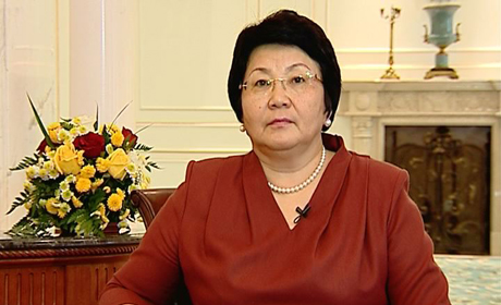 Роза Отунбаева: Кыргызстан продолжит сотрудничество с НАТО
