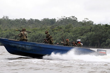 В Нигерии боевики атаковали два грузовых судна