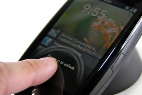Palm выпустила новый смартфон Palm Pixi