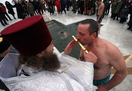 В Москве обеспечат безопасность во время крещенских купаний