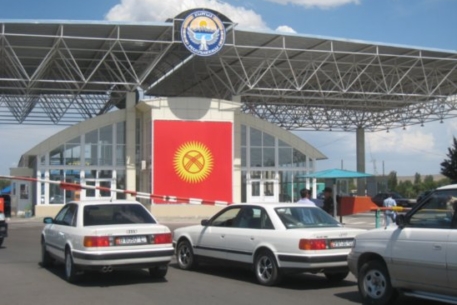 В Киргизии упростят таможенный контроль для туристов