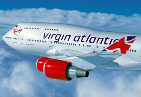Сотрудников Virgin Atlantic уволили за порноролик с талибом и ослом
