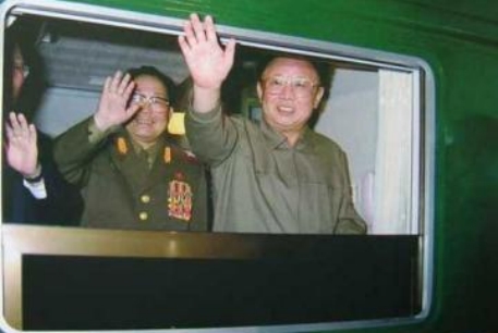 В Китае заметили бронепоезд Ким Чен Ира