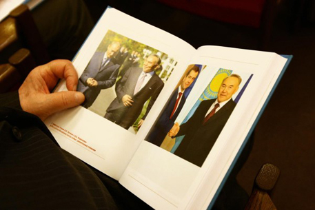 Автор биографии Назарбаева решил написать новую книгу о Казахстане