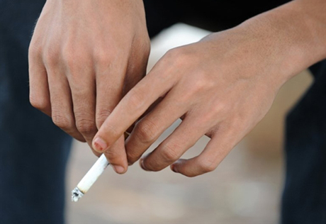 Глава НЦ ФЗОЖ не поддержала введение возрастного ценза для курящих