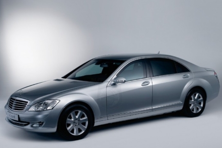 Евкурову купили новый Mercedes S600 за 856 000 долларов