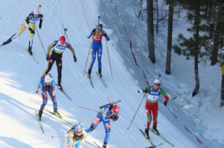 На первом этапе Кубка мира Россию представят семь биатлонистов
