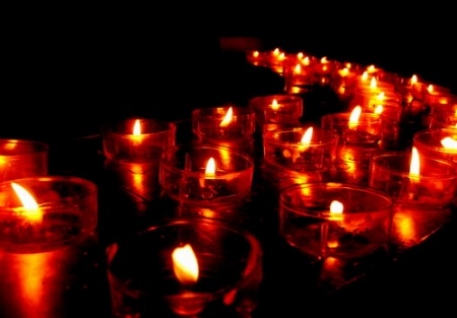 Жителей Пизы обязали зажечь свечи на праздник