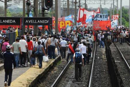 Убийство левого активиста в Аргентине вызвало массовые протесты 
