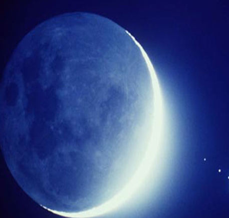 Спутник Японии столкнулся с Луной