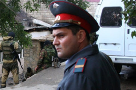 При взрыве у поста ДПС в Назрани пострадали пять человек