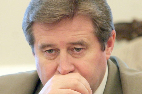 Министр транспорта и связи Украины подал в отставку