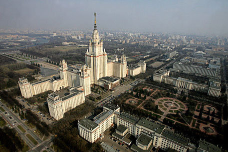 На крыше жилого дома в Москве обнаружили бомбу