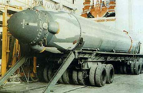 Северный флот успешно запустил баллистическую ракету "Синева"