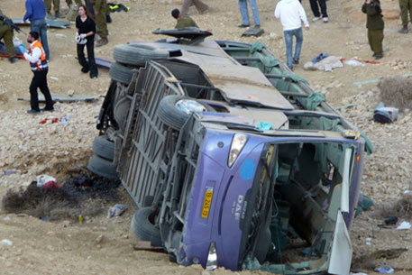 На востоке Индии в ДТП погибли 30 пассажиров автобуса