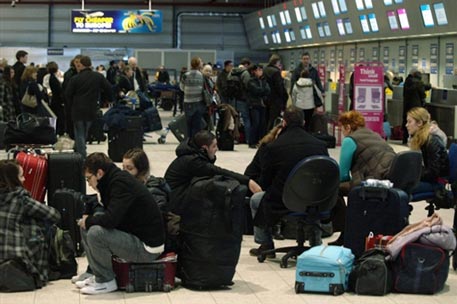 В Британии рейсы 25 тысяч пассажиров задержали на три часа