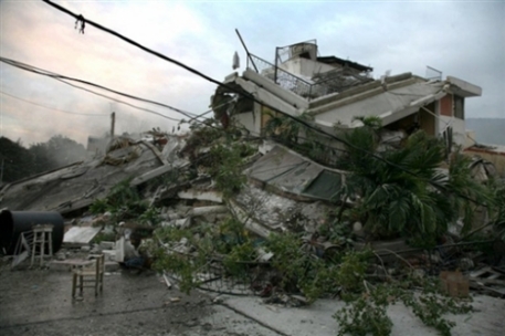 Российские спасатели нашли выжившего при землетрясении на Гаити