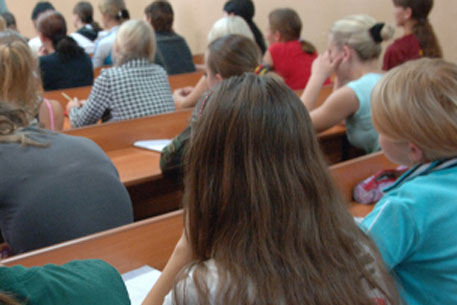 Студенты на лекции. Фото РИА Новости