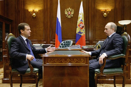 Медведев поручил Путину ликвидировать государственные корпорации