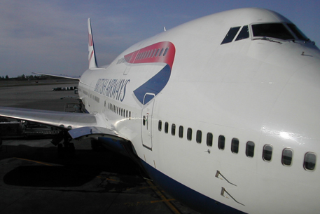 Рейс British Airways задержали из-за задымления в кабине пилотов