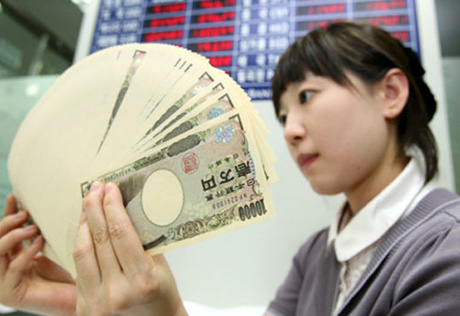 К весне 2012 года госдолг Японии достигнет 12,2 триллиона долларов