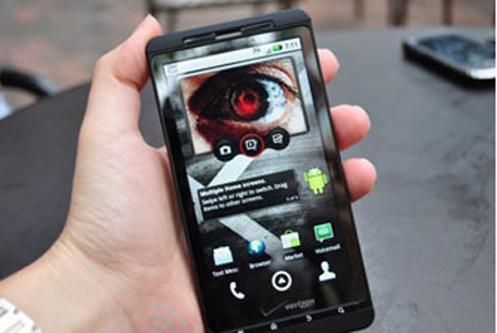 Motorola представила смартфон Droid X на базе Android 2.1