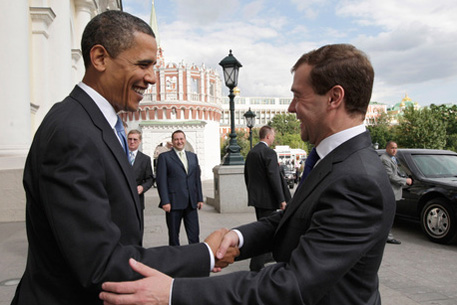 Дмитрий Медведев поздравил Барака Обаму с 48-летием 