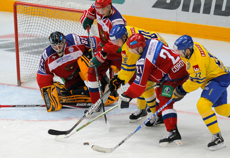 Российские хоккеисты с победы стартовали на кубке Первого канала