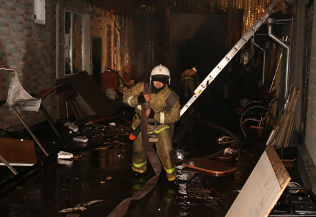 Сгоревший в Уральске торговый дом эксплуатировался незаконно