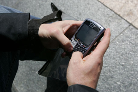Телефон BlackBerry. Фото с сайта howstuffworks.com