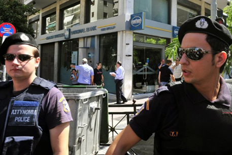 В захвате заложников в Греции заподозрили выходцев из России
