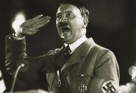 Британские дети посчитали Гитлера футбольным тренером