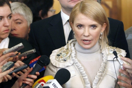 "Регионалы" пригрозили Тимошенко международным трибуналом