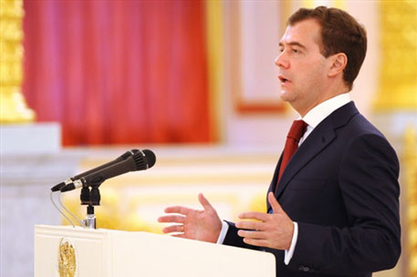 Медведев наградил медалистов Олимпиады-2010