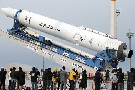 Россия не признала свою вину в аварии южнокорейского "Наро-1"