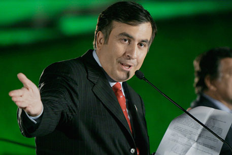 Саакашвили решил завлечь грузин из заграницы дешевым жильем