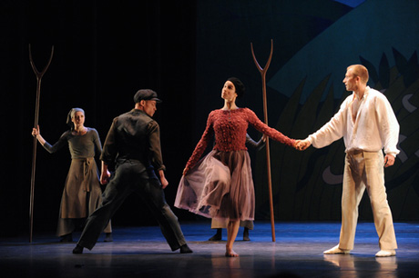 Назарбаев посмотрел балет "Жизель" в Астане