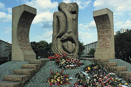 Мемориал жертвам Холокоста в Дранси. Фото с сайта http://cursorinfo.co.il