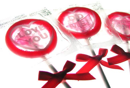Петербургский студент украл из магазина 600 презервативов