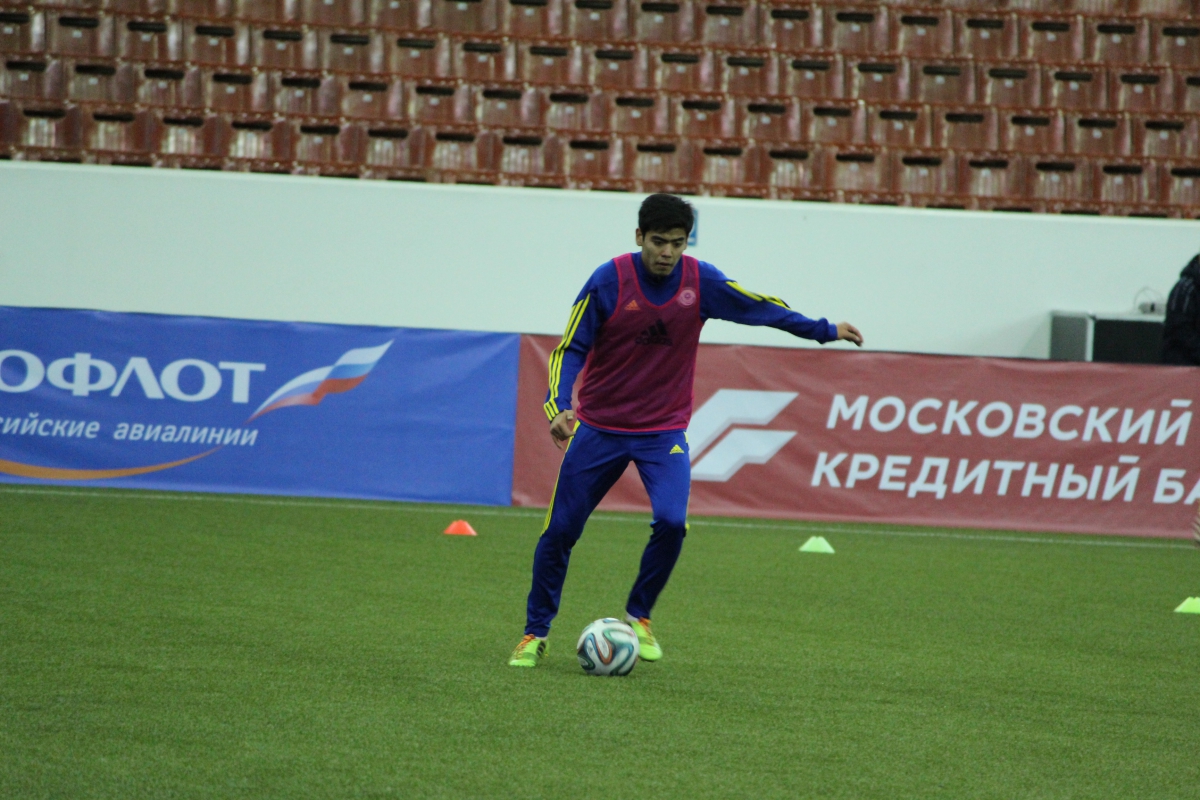Футболисты Казахстана провели первую тренировку в Санкт-Петербурге перед Кубком Содружества. Фото 5