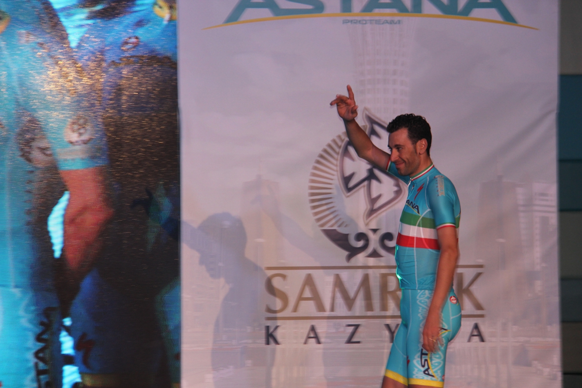 Велокоманда "Астана" в Дубае презентовала состав на сезон-2015. Фото 22