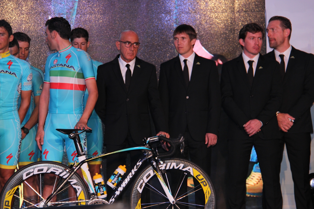 Велокоманда "Астана" в Дубае презентовала состав на сезон-2015. Фото 24