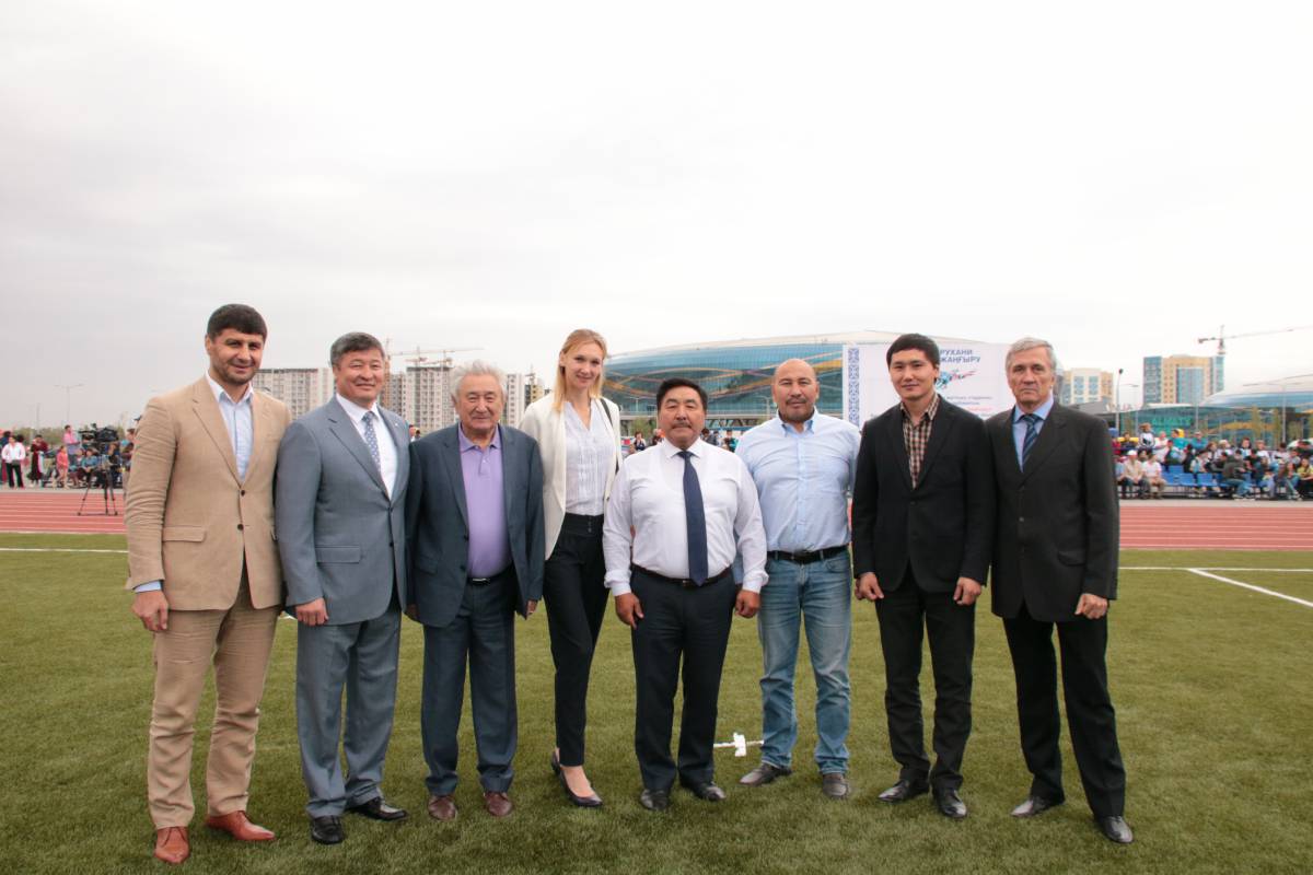 Впервые за 40 лет в Алматы был открыт новый легкоатлетический стадион. Фото 3