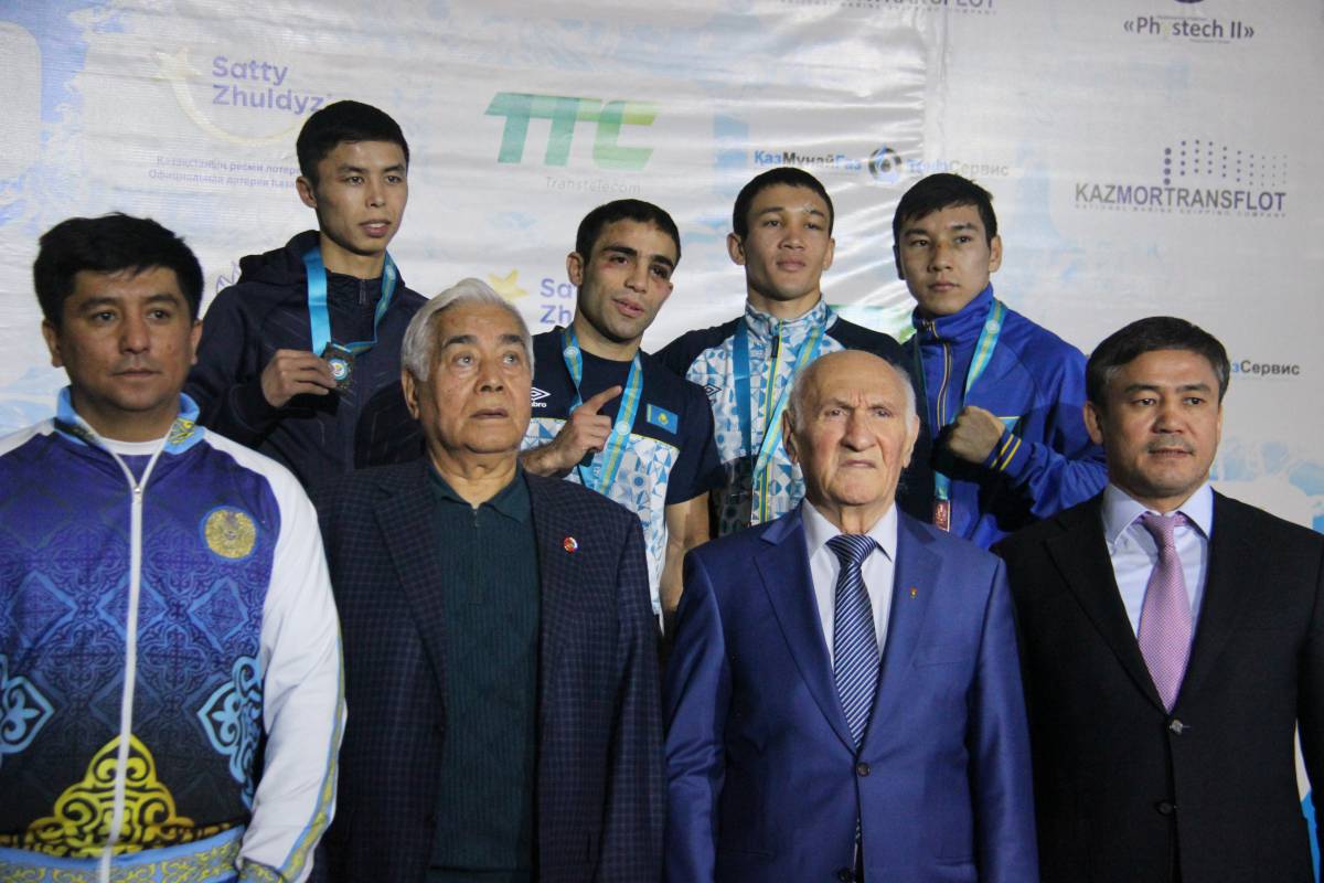 "Ошибки и сила". Как 21-летний боксер едва не выиграл чемпионат Казахстана