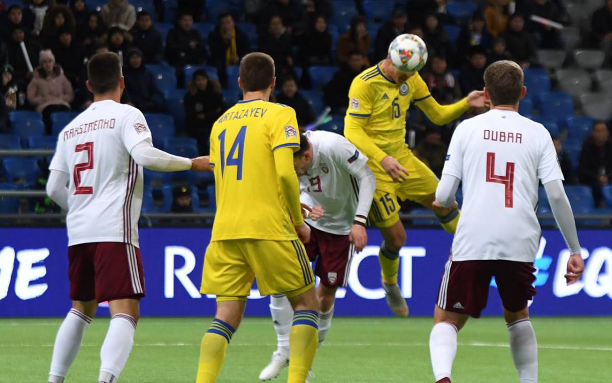 Сборная Казахстана по футболу упустила победу над Латвией в домашнем матче Лиги наций. Фото 5